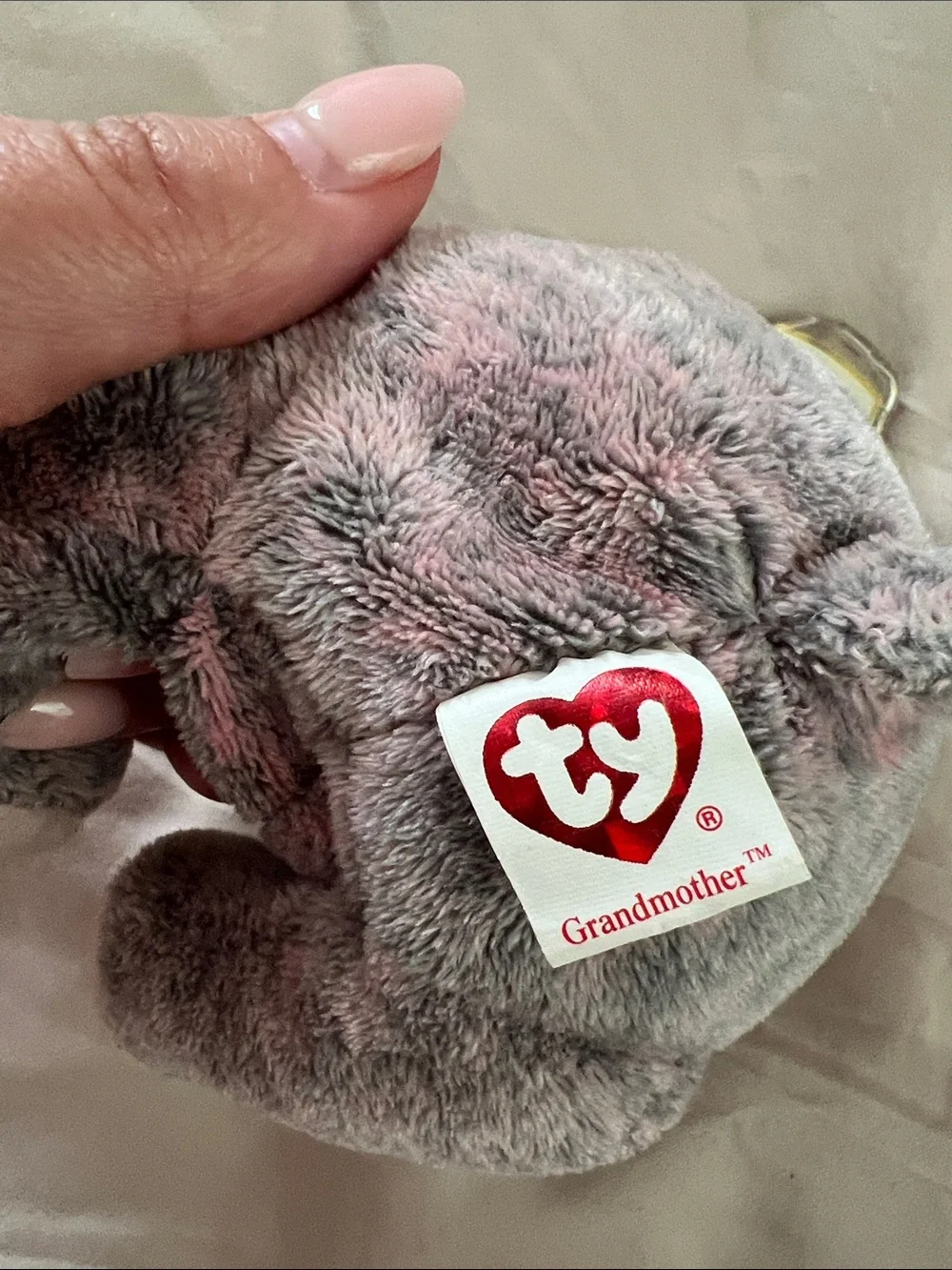 Ty Beanie Babies Grandmother Gray Teddy Bear Plush w/ Rose & Tag Protector 2004